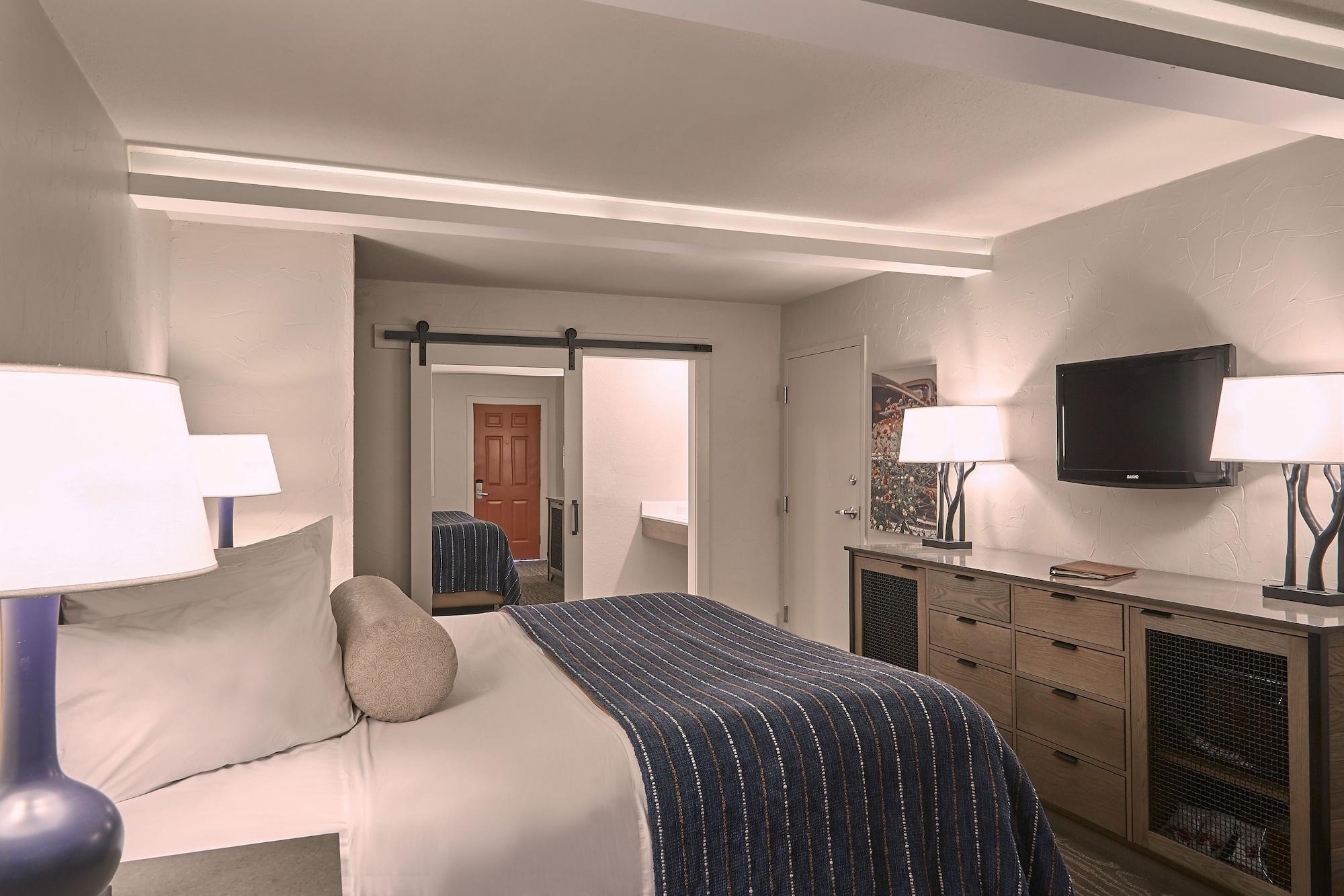 Fredericksburg Inn And Suites Екстериор снимка