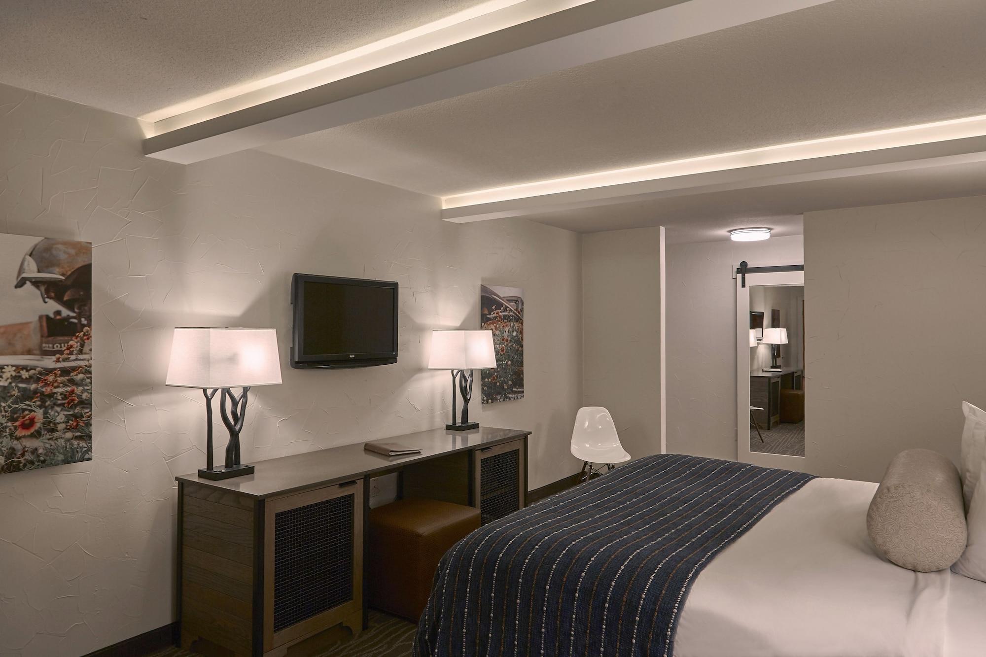 Fredericksburg Inn And Suites Екстериор снимка