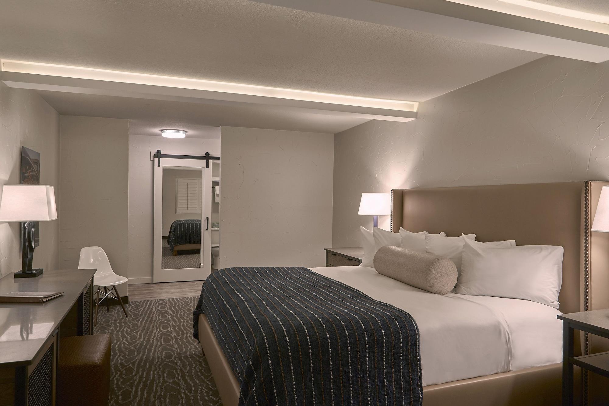 Fredericksburg Inn And Suites Екстериор снимка