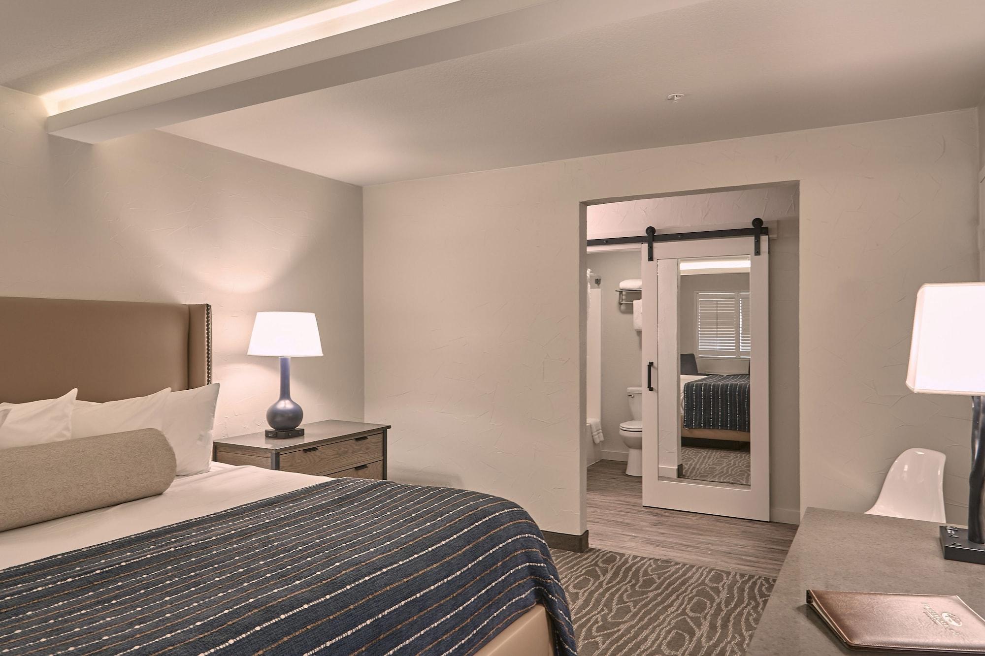 Fredericksburg Inn And Suites Екстериор снимка