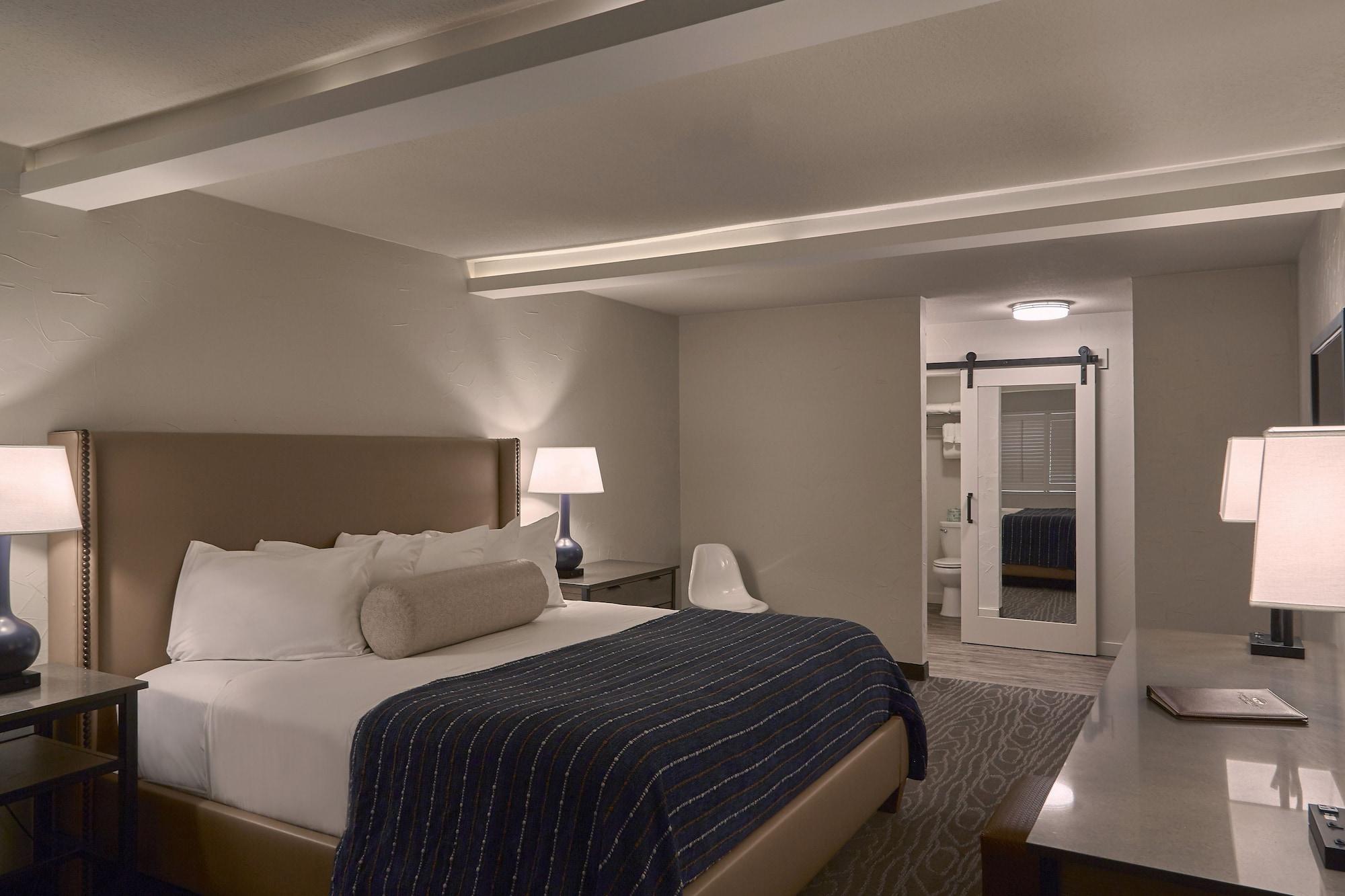Fredericksburg Inn And Suites Екстериор снимка