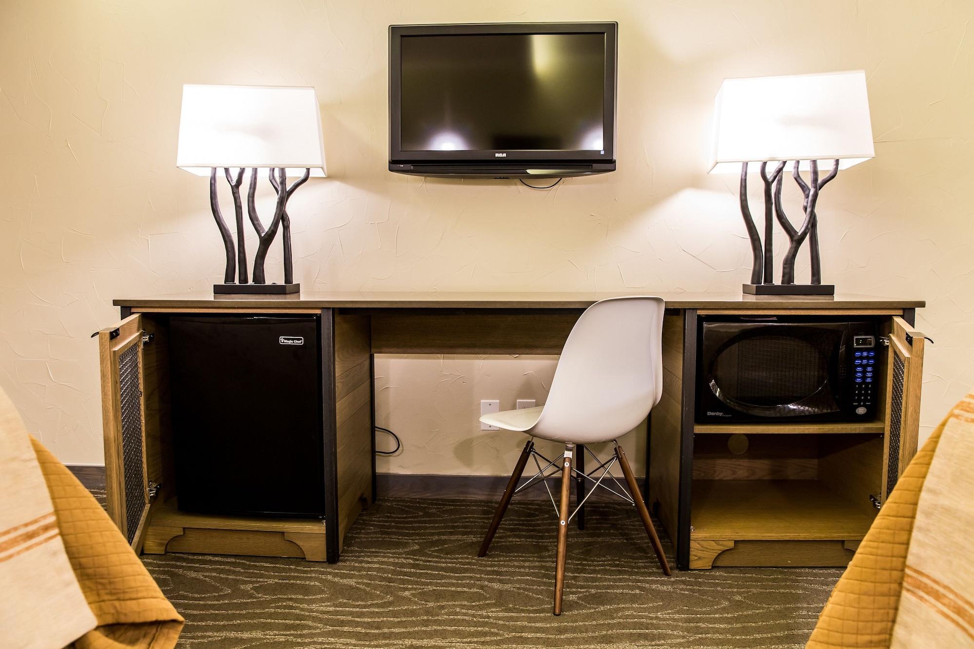 Fredericksburg Inn And Suites Екстериор снимка